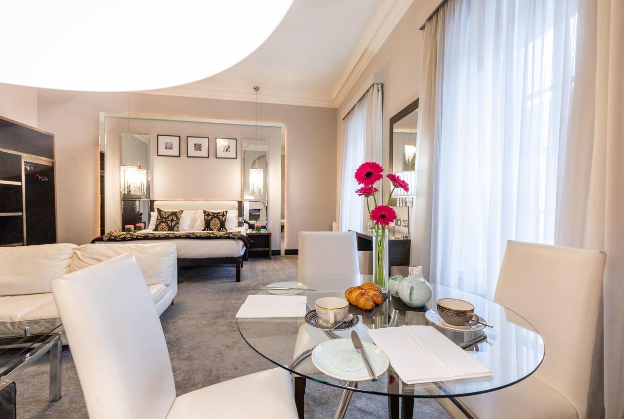 Zuni Restaurant & Boutique Hotel คิลเคนนี ภายนอก รูปภาพ